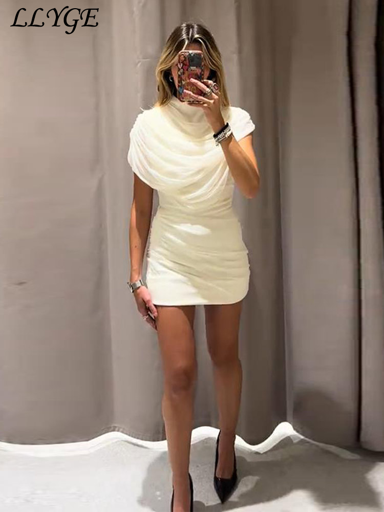 Robe courte en Patchwork de paillettes pour femmes, Sexy, col licou, plissée, épaules dénudées, sans manches, ligne a, robe de fête de noël, hiver 2025