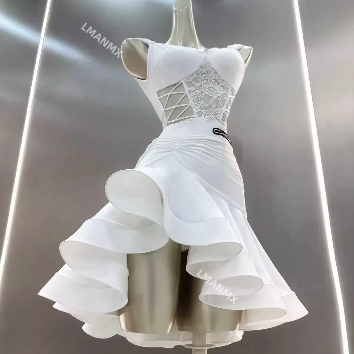 Robe de danse latine pour adultes, robe blanche Pure Desire, robe d'entraînement avancée, arête de poisson fendue sexy