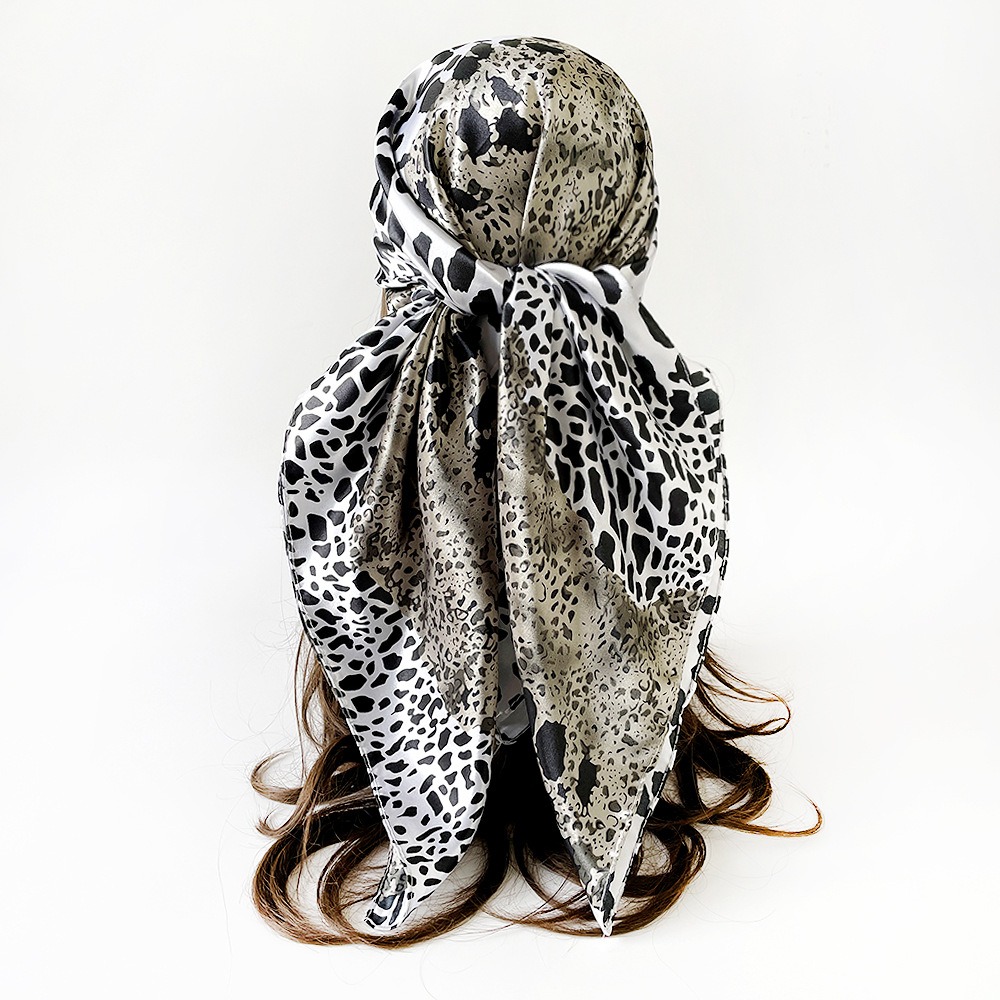 Écharpe à imprimé léopard, châle carré en satin imitation soie de 90 cm, foulard pour femmes de style européen et américain