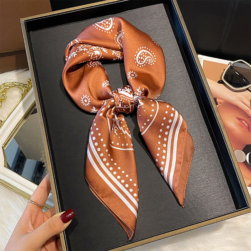 Écharpe de cou polyvalente pour femme, 70 cm, noire, imprimé cachemire, bandana hip-hop, foulard carré, couvre-chef, accessoire pour cheveux
