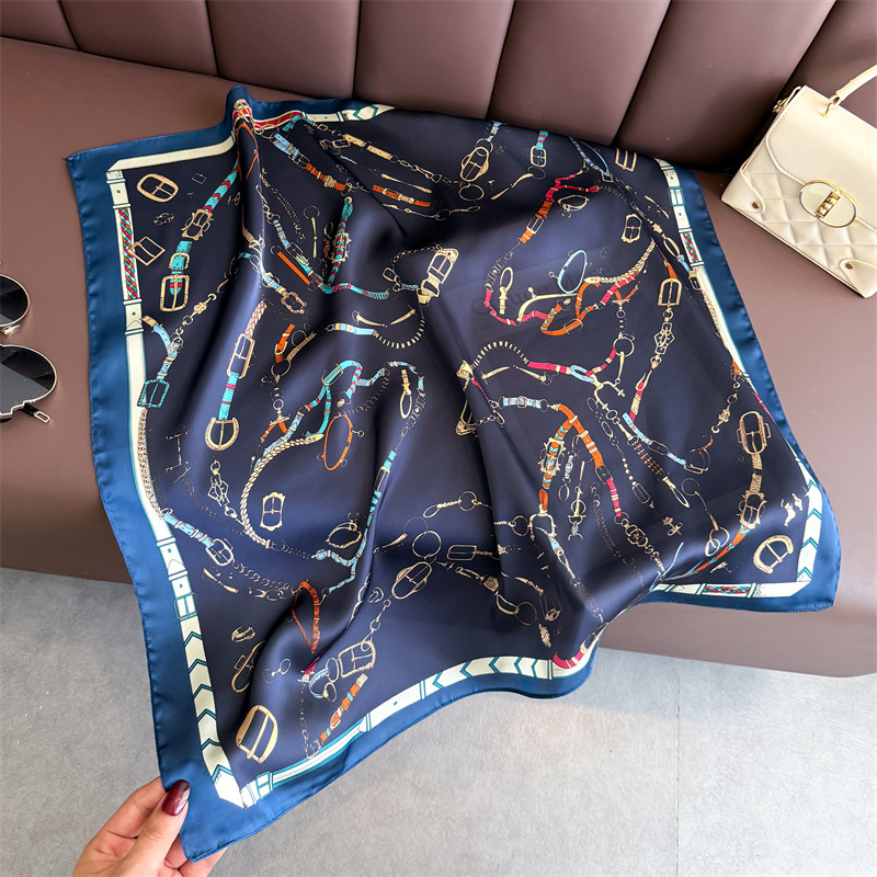 Foulard carré de luxe pour femmes, élégant, Hijab, tache douce, Imitation soie, châle imprimé chaîne pour voyage