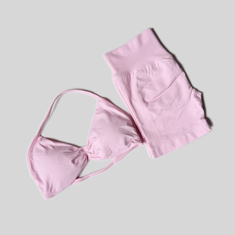 Ensemble de sport WAREBALL pour femme, 2 pièces : débardeur à col halter et short taille haute froncé sans couture, tenue de sport pour l'entraînement