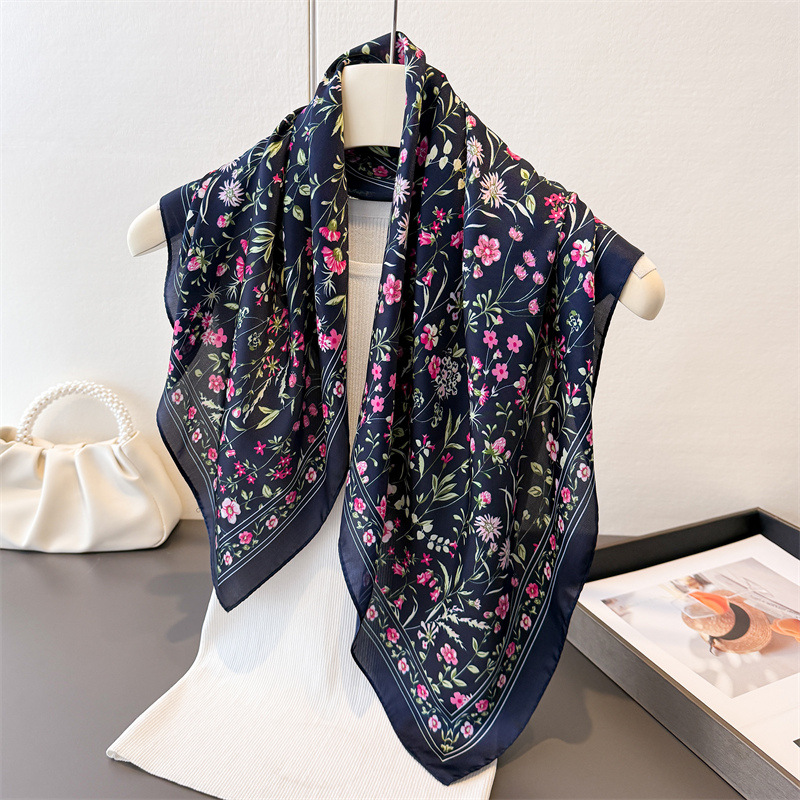Foulard carré imprimé floral pour femmes, écharpes en soie, châle de plage élégant, bandanas, hijab de luxe, foulard pour le cou et les cheveux, 70x70cm