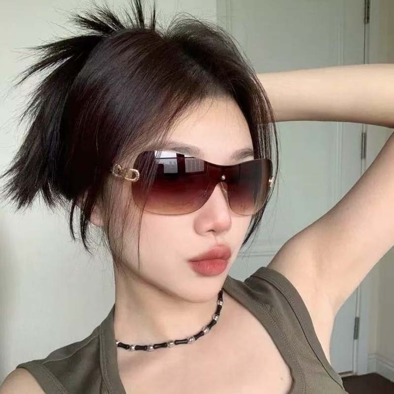 Lunettes de soleil carrées décontractées pour femmes et hommes, verres dégradés, marque de créateur, idéales pour les voyages et les activités de plein air