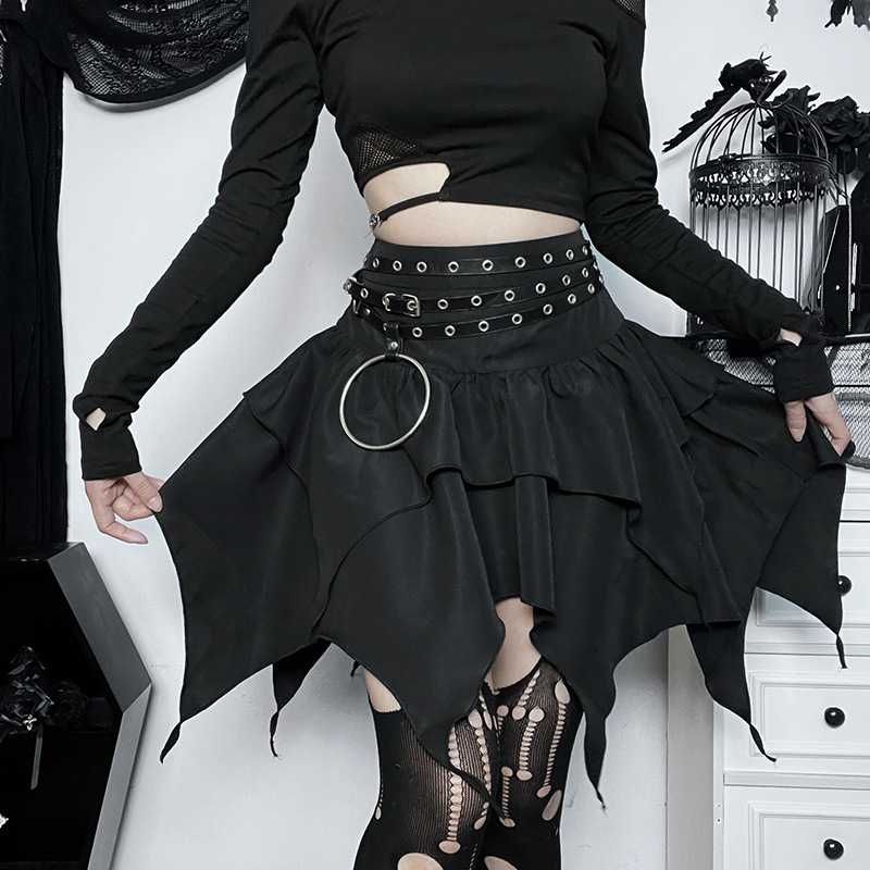Mode d'été jupes courtes nouvelles femmes Sexy gothique Punk jupes irrégulières couleur unie cordon cravate froncé volants Mini jupe