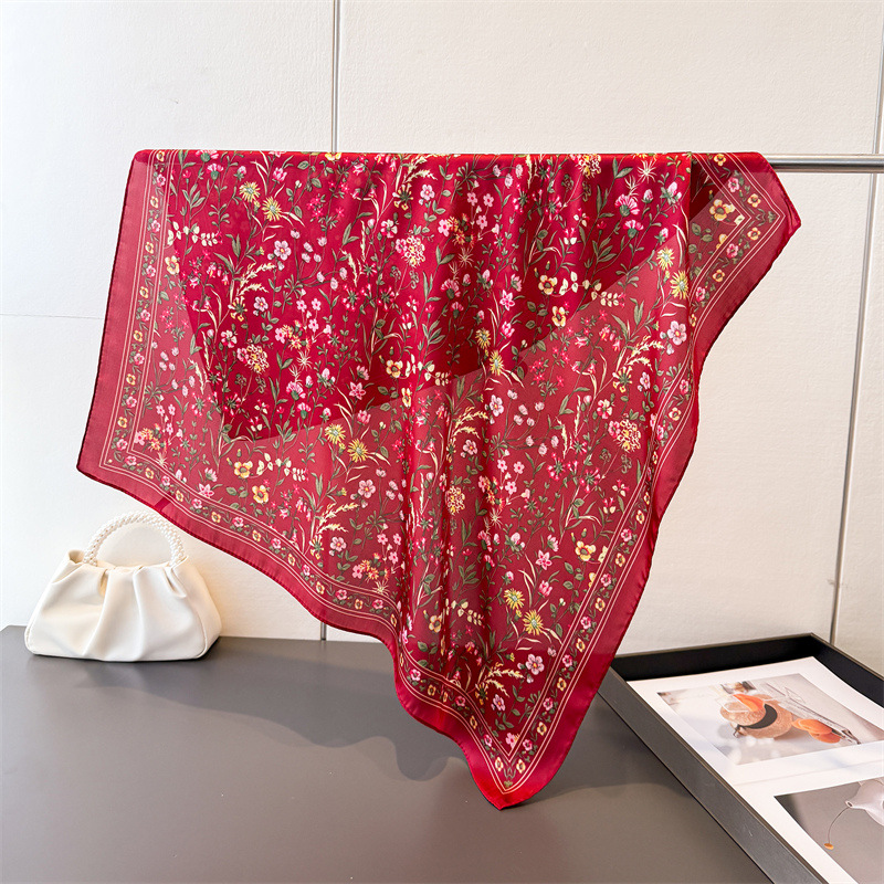 Foulard carré imprimé floral pour femmes, écharpes en soie, châle de plage élégant, bandanas, hijab de luxe, foulard pour le cou et les cheveux, 70x70cm