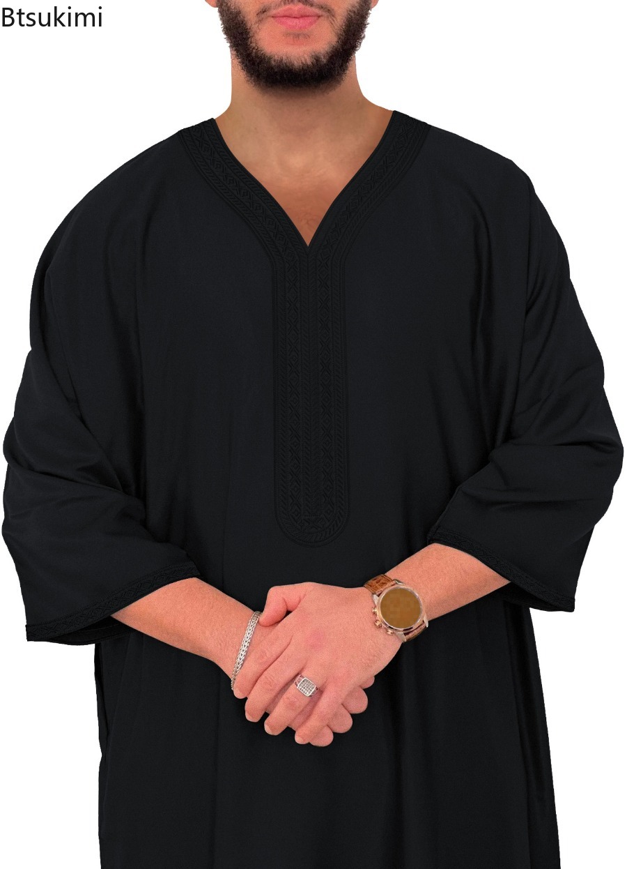 Robe marocaine brodée pour homme 2026, col en V, mode musulmane, abayas avec poches latérales, vêtements arabes islamiques, robe de fête de l'Aïd, robe du Ramadan