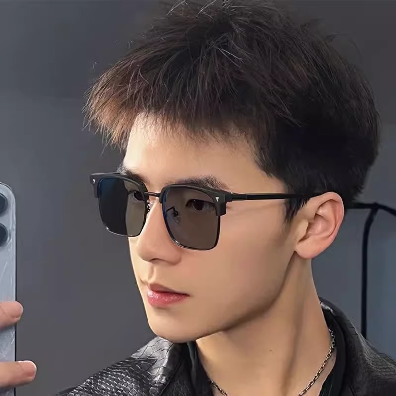 Lunettes photochromiques colorées pour hommes, monture demi-cerclée, anti-lumière bleue, pour ordinateur, avec effet de décoloration, transparentes