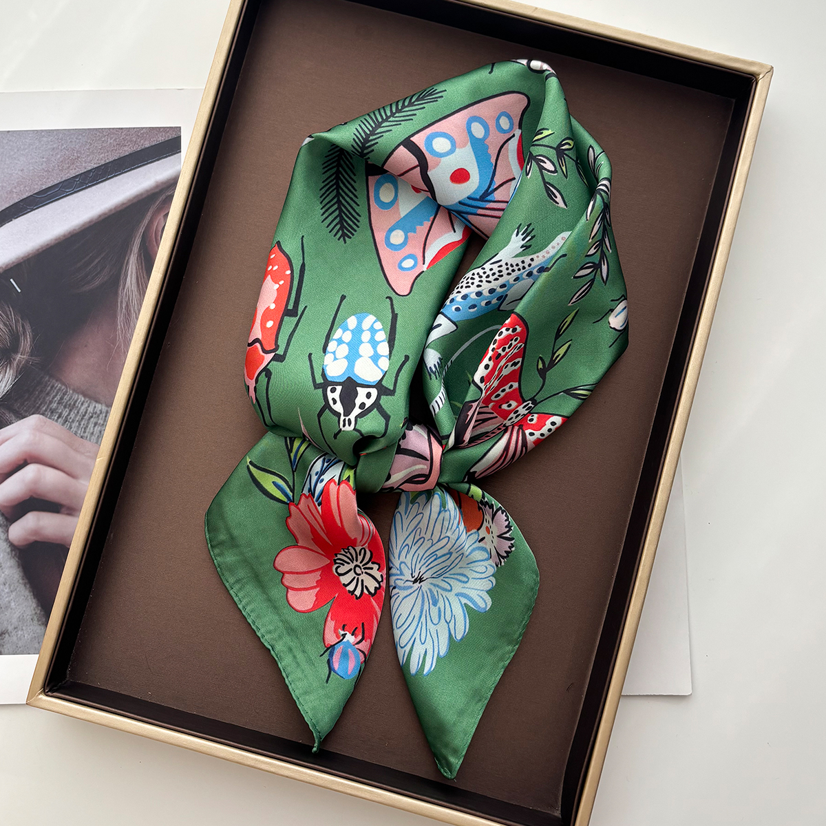 Femmes Foulard carré Foulard soie Imitation imprimé fleuri Foulard Bandana Foulard dame châle foulards enveloppement tête bandeau de cheveux cravates