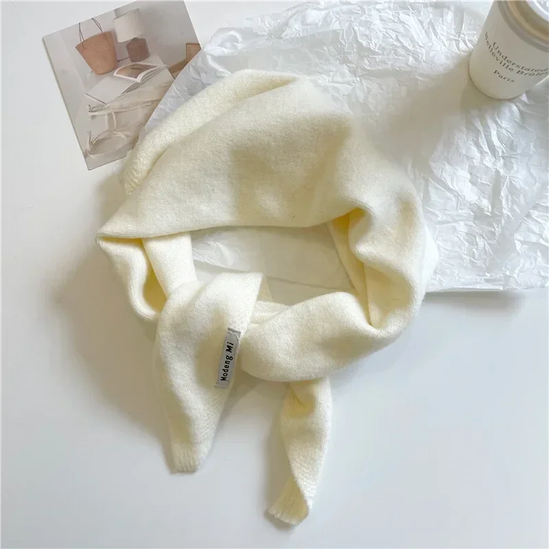 Hiver corée tricoté Triangle écharpe laine chaud châle écharpe femmes cou Protection petite écharpe cachemire écharpe
