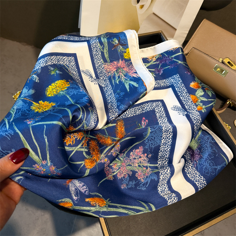Écharpe carrée florale de luxe 70*70cm pour femmes, élégante, hijab, foulard, châle, en soie unie douce et résistante aux taches, pour les voyages