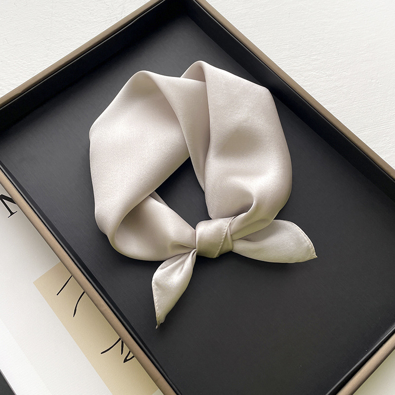 Foulard carré 100% pure soie pour femme, bandana en soie véritable, foulard pour cheveux, hijab, foulard de luxe, foulard de tête en soie, écharpe de cou, cravates