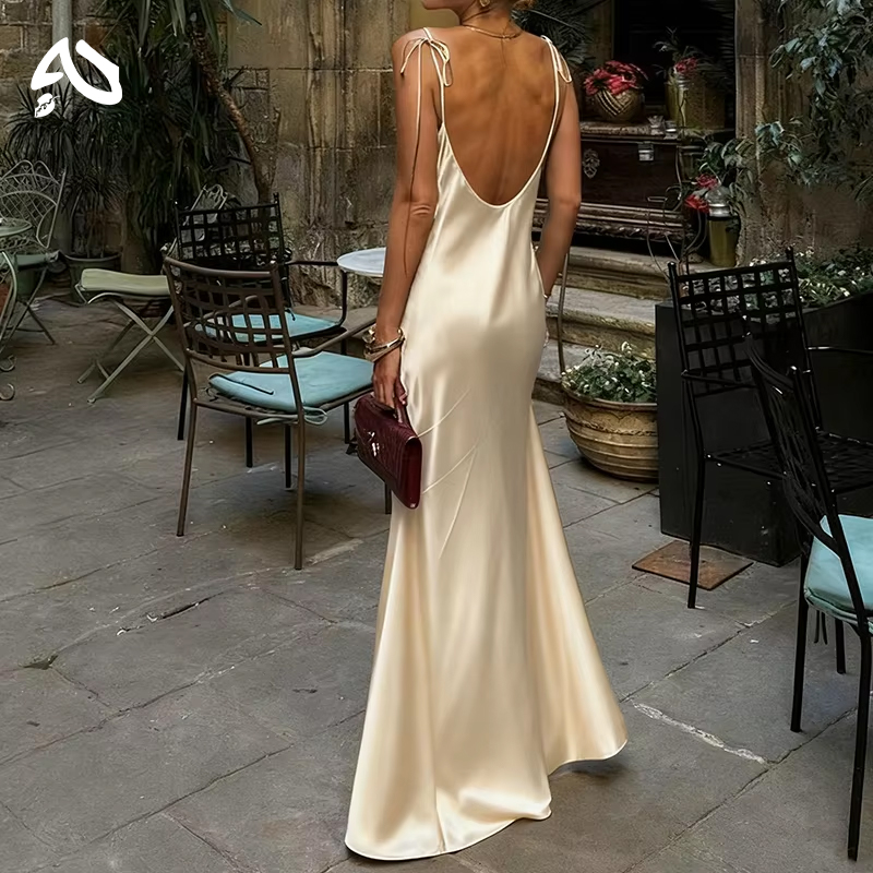 Robe de soirée longue en satin champagne pour femme, sans manches, sexy, dos nu, élégante, pour invitée ou demoiselle d'honneur