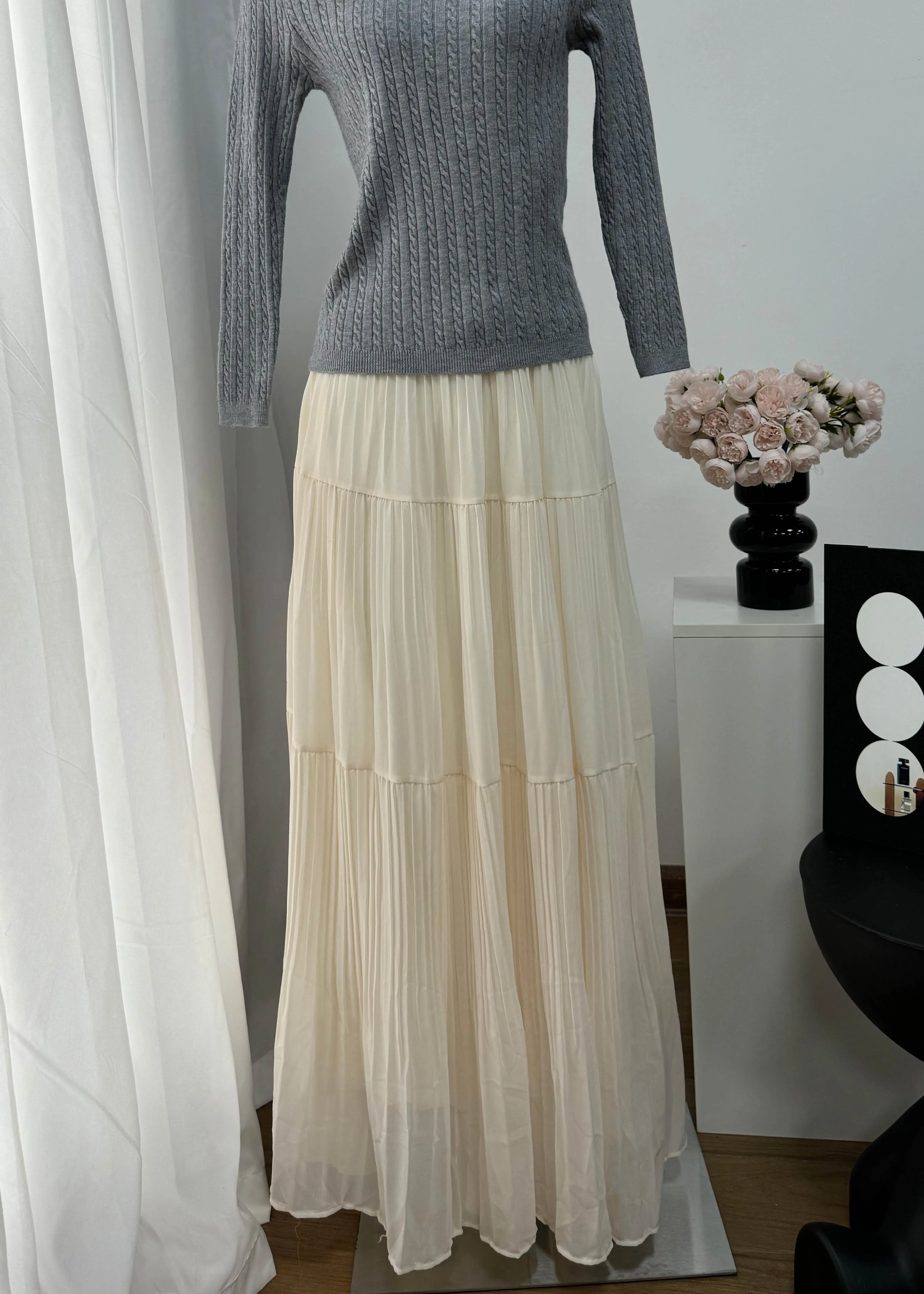 Nouvelle jupe plissée trapèze longue taille haute en gaze fine pour femme, collection Printemps-Été 2025 – Chic et élégante