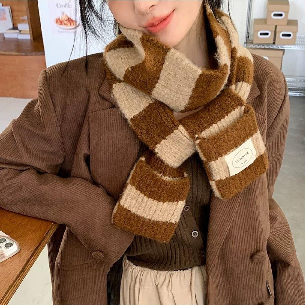 Écharpe rayée noir et blanc pour femmes, en hiver, rayures bloquant les couleurs, longue et étroite, écharpe Harajuku pour étudiants, chauffe-cou tricoté
