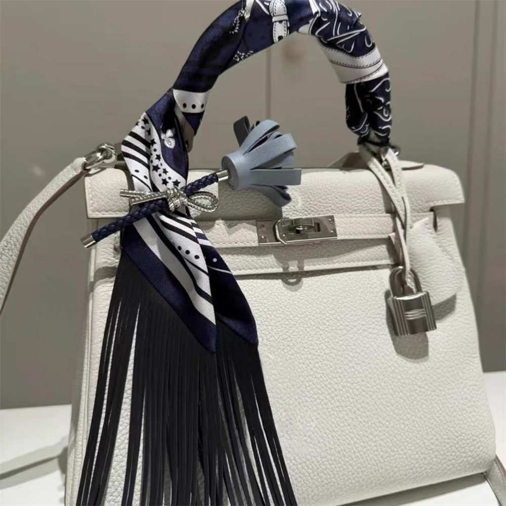 Écharpe en soie à pompons style luxe pour femme, long ruban décoratif pour sac, ceinture pour cheveux, petits foulards très vendus, 130x5CM