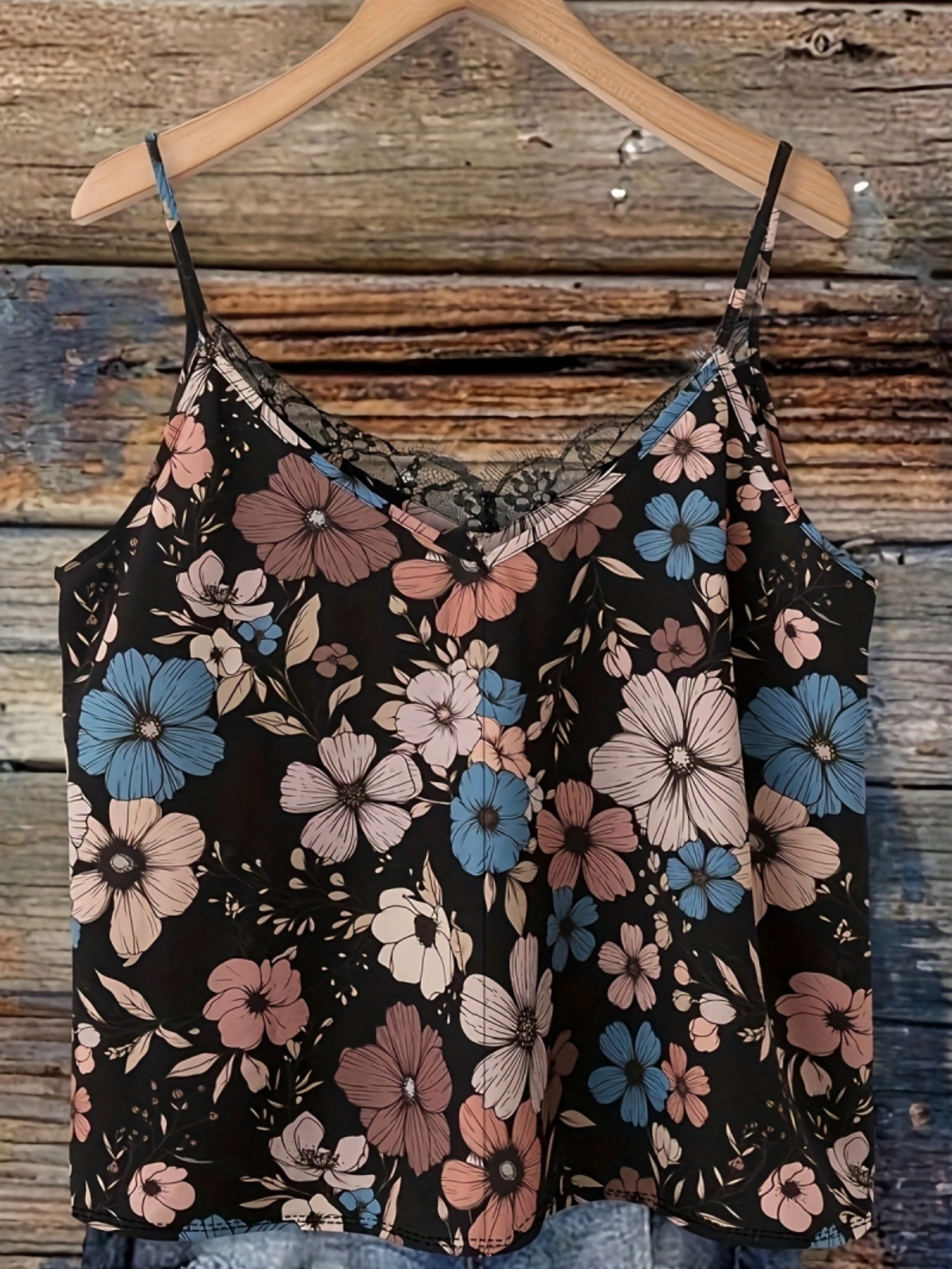 Mode d'été, nouvelle collection, robe sexy en dentelle à col en V et fines bretelles pour femmes grandes tailles