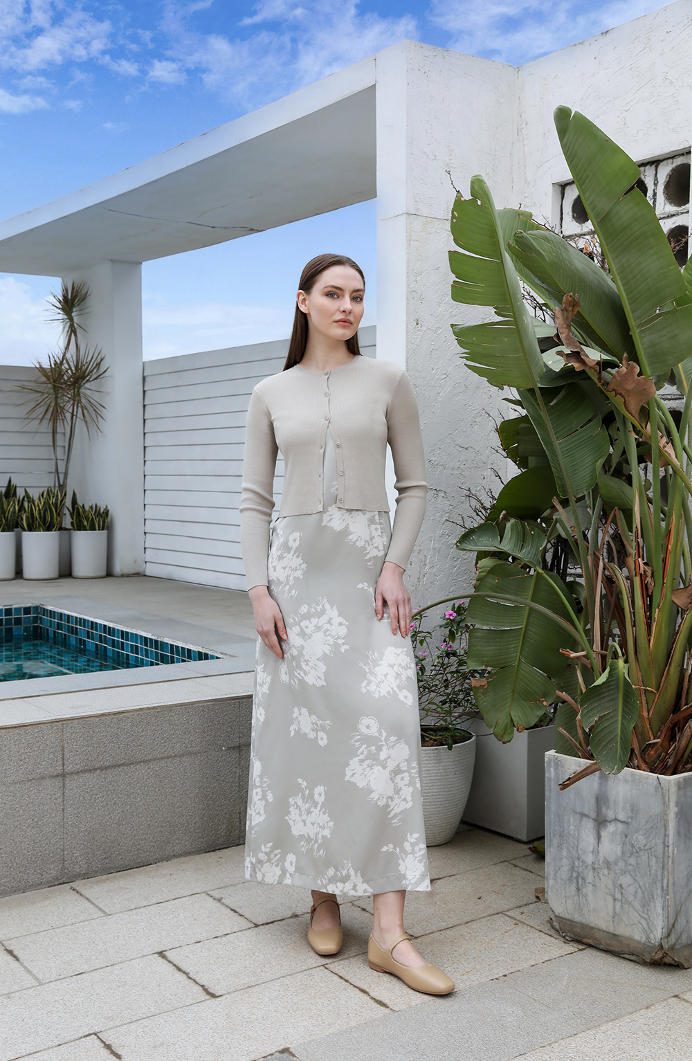 AP 2025 printemps et été femmes impression florale Satin robe à bretelles tricot Cardigan mode