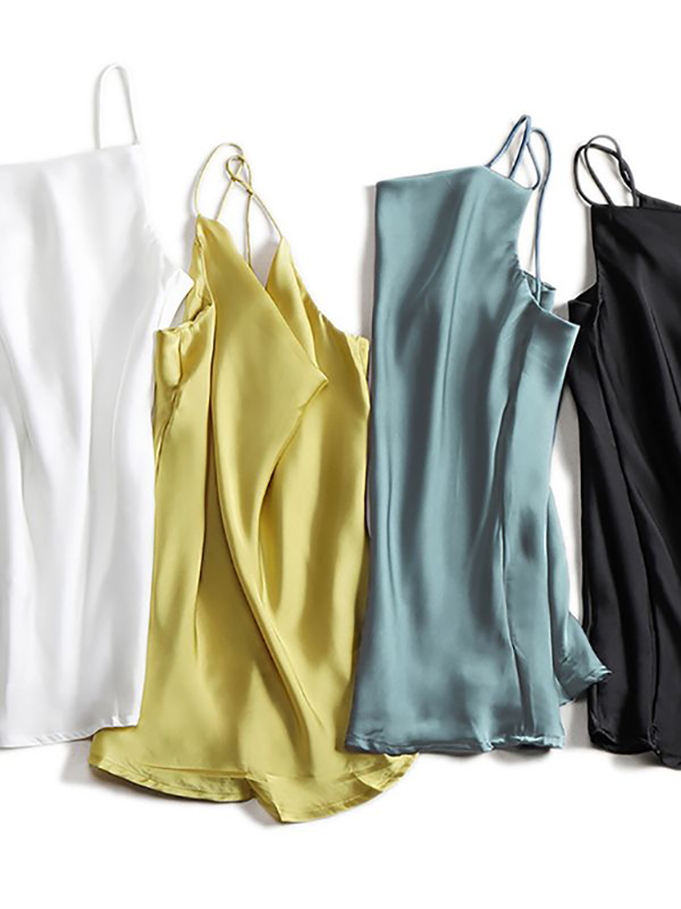 Débardeurs en satin de soie pour femme, été 2026, sexy, basiques, à fines bretelles, sans manches, camisoles, gilets, noir et blanc