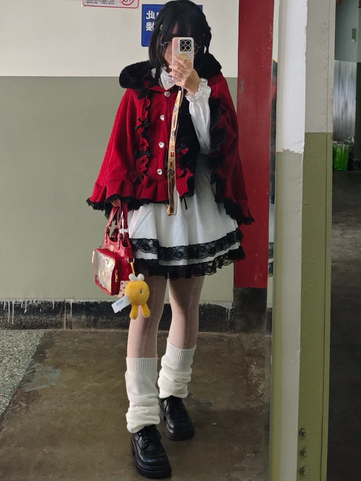 Japonais Lolita doux Kawaii Capes manteau femmes garder au chaud arc volants doux à capuche Ponchos Viange vêtements d'extérieur automne hiver vêtements