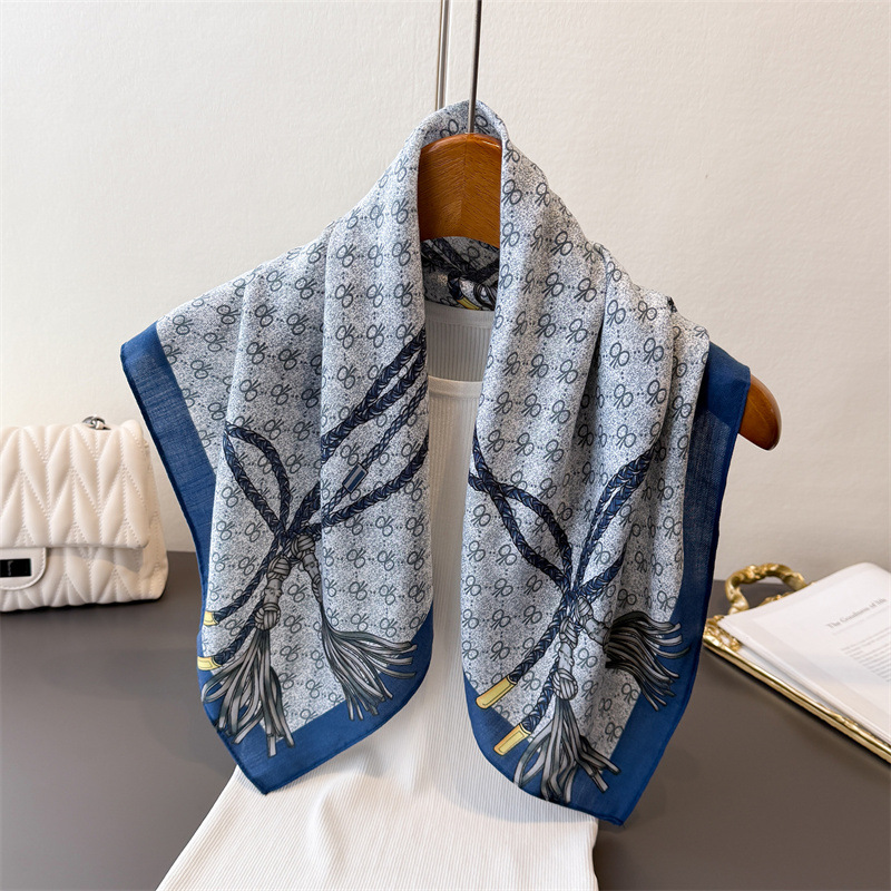 Écharpe carrée en soie synthétique 70% imprimé léopard, collection printemps-été, châle fin polyvalent, foulard, bandana pour cheveux pour femme