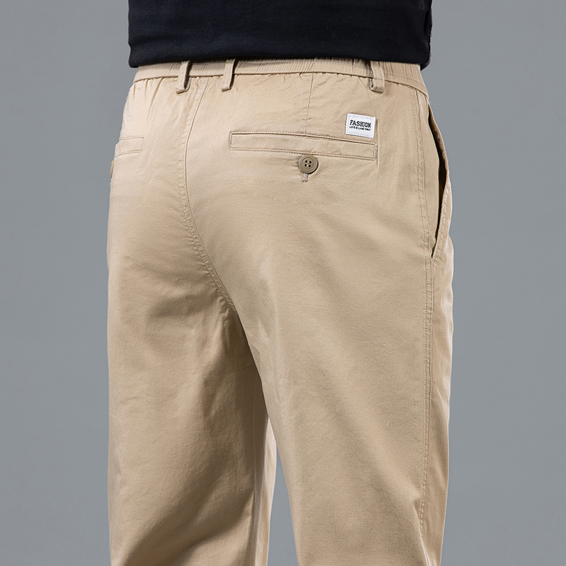 Nouvelle Collection Été 2026 – Pantalon Homme Droit en Coton Extensible Léger avec Patchs Classiques – Coupe Décontractée Chic Taille Mi-Haute – Tissu Fin