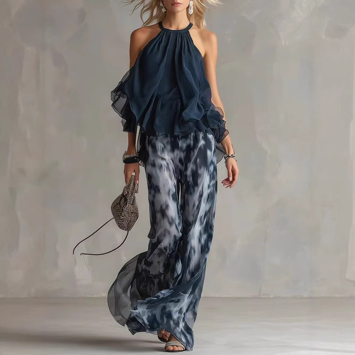 Ensemble assorti 2 pièces en mousseline de soie pour femme, élégant, bleu marine, haut à col halter et pantalon large imprimé, tenue pour femme