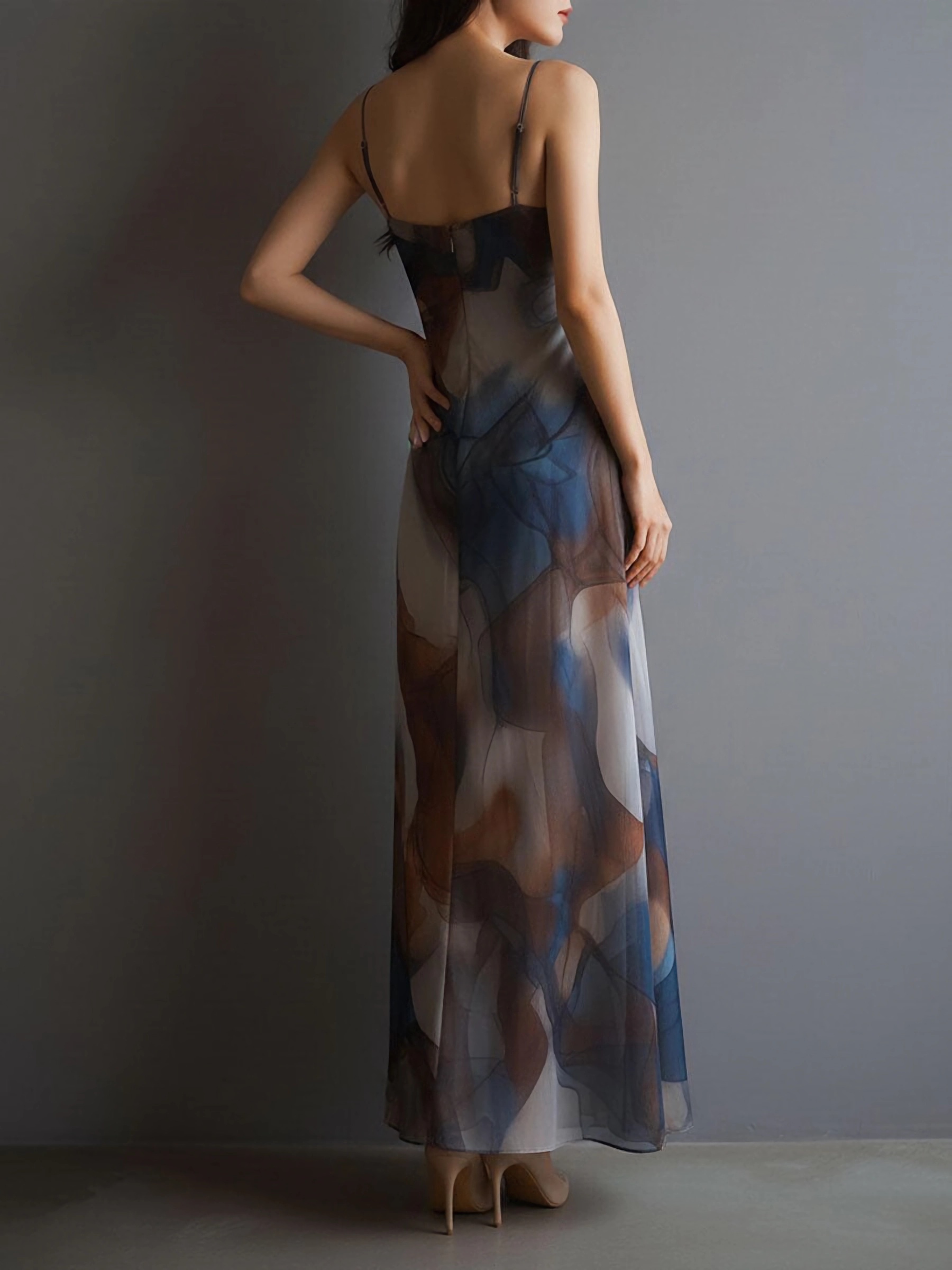 Robe longue décontractée et élégante en mousseline pour femme, sans manches, dos nu, imprimé abstrait aquarelle, idéale pour le quotidien, les fêtes et les vacances