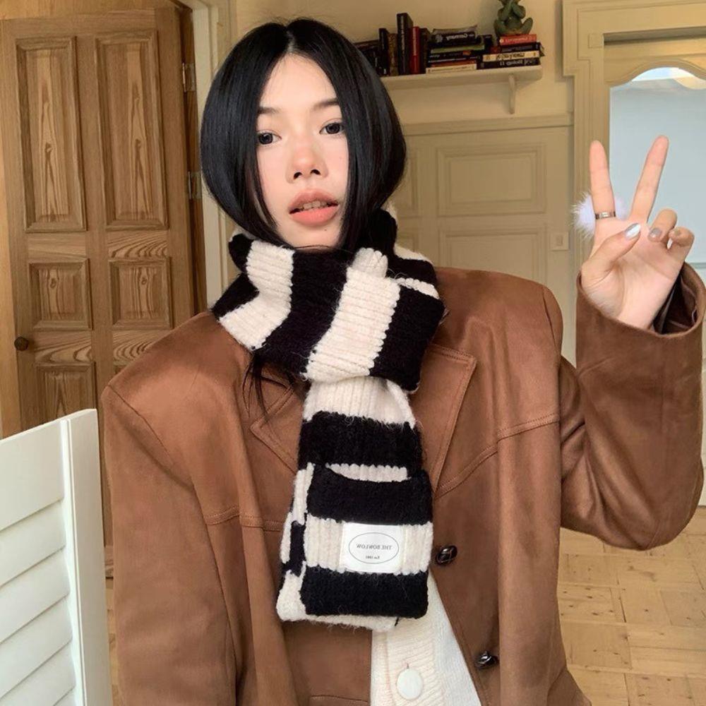 Foulards longs rayés pour filles, écharpe rayée Y2K, col gothique Harajuku, écharpe chaude d'hiver épaisse, châle noir et blanc pour femmes