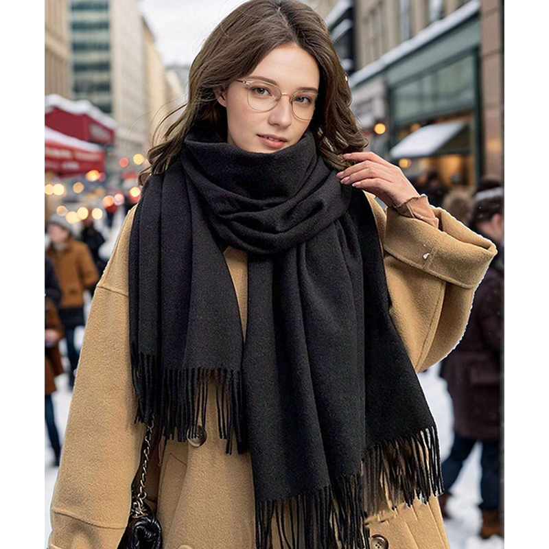Écharpe blanche à pompons pour femme! Châle épais et chaud, design couleur unie, chaleur du cou, adapté aux temps froid et à un usage quotidien