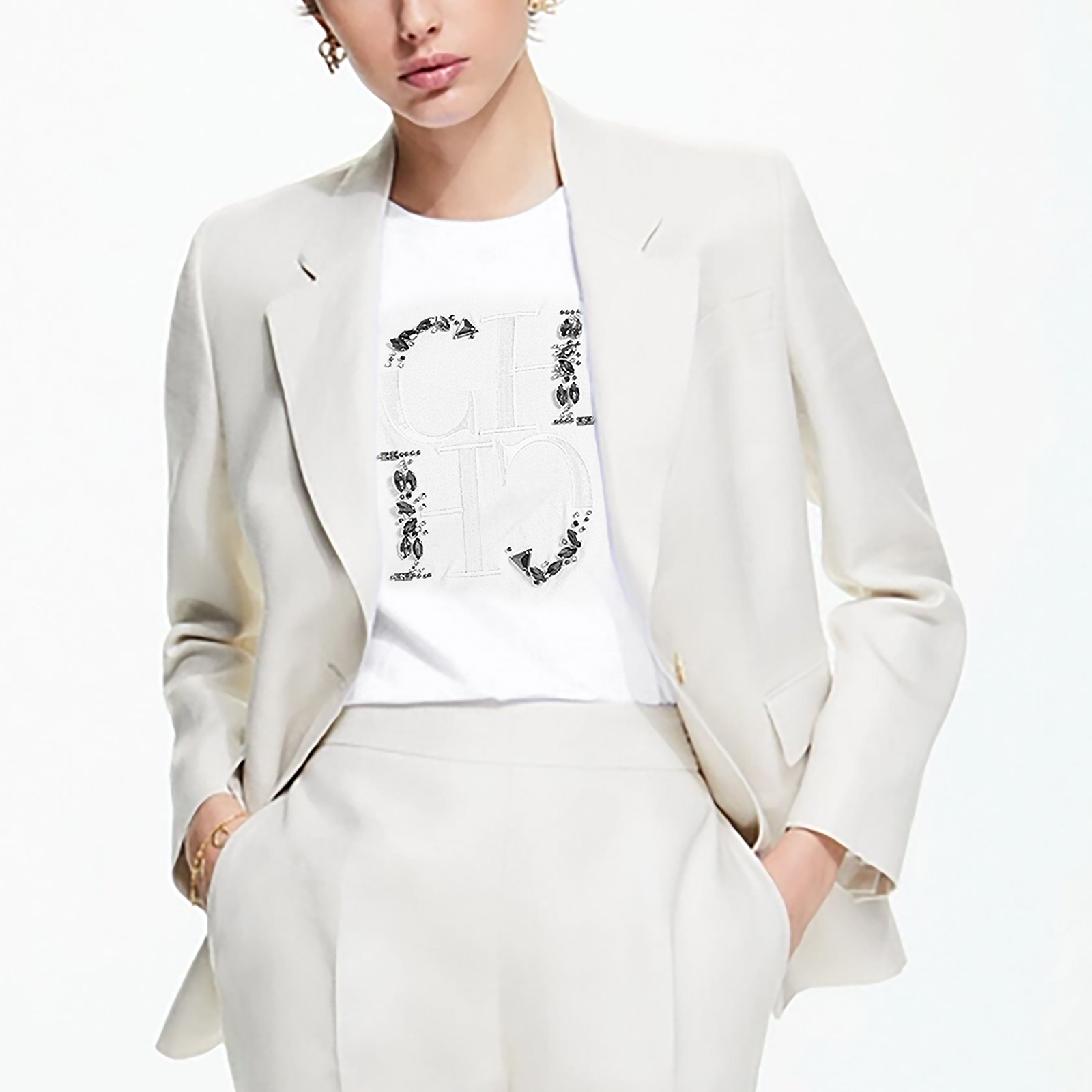 Vêtements pour femmes CH, avec un col rond, orné d'une décoration brodée portant le logo CH, un haut décontracté pour tous les jours