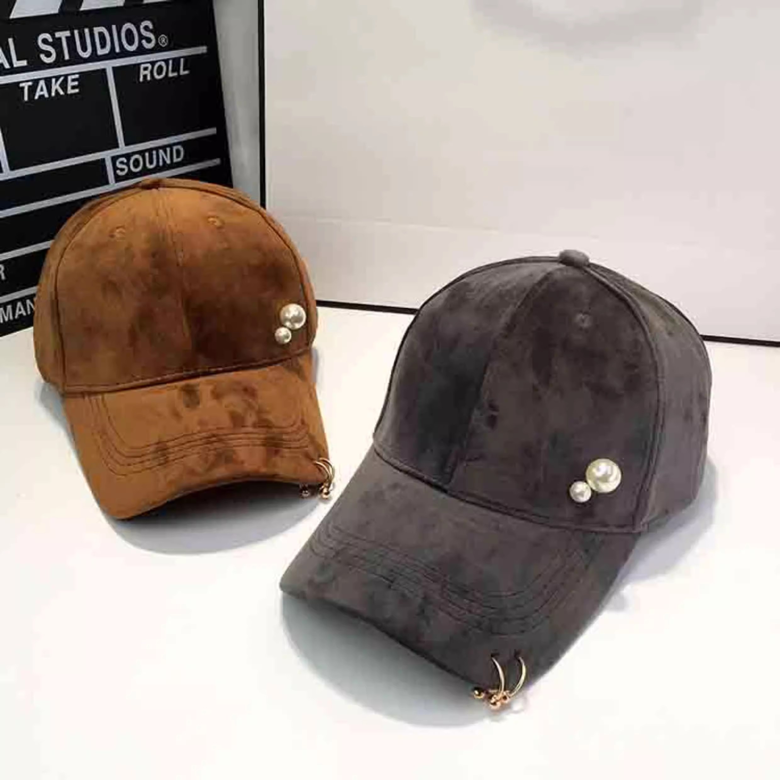 Casquette de Baseball en velours pour femmes, anneau doré, perles, chapeau, accessoires de couvre-chef à la mode, automne et hiver