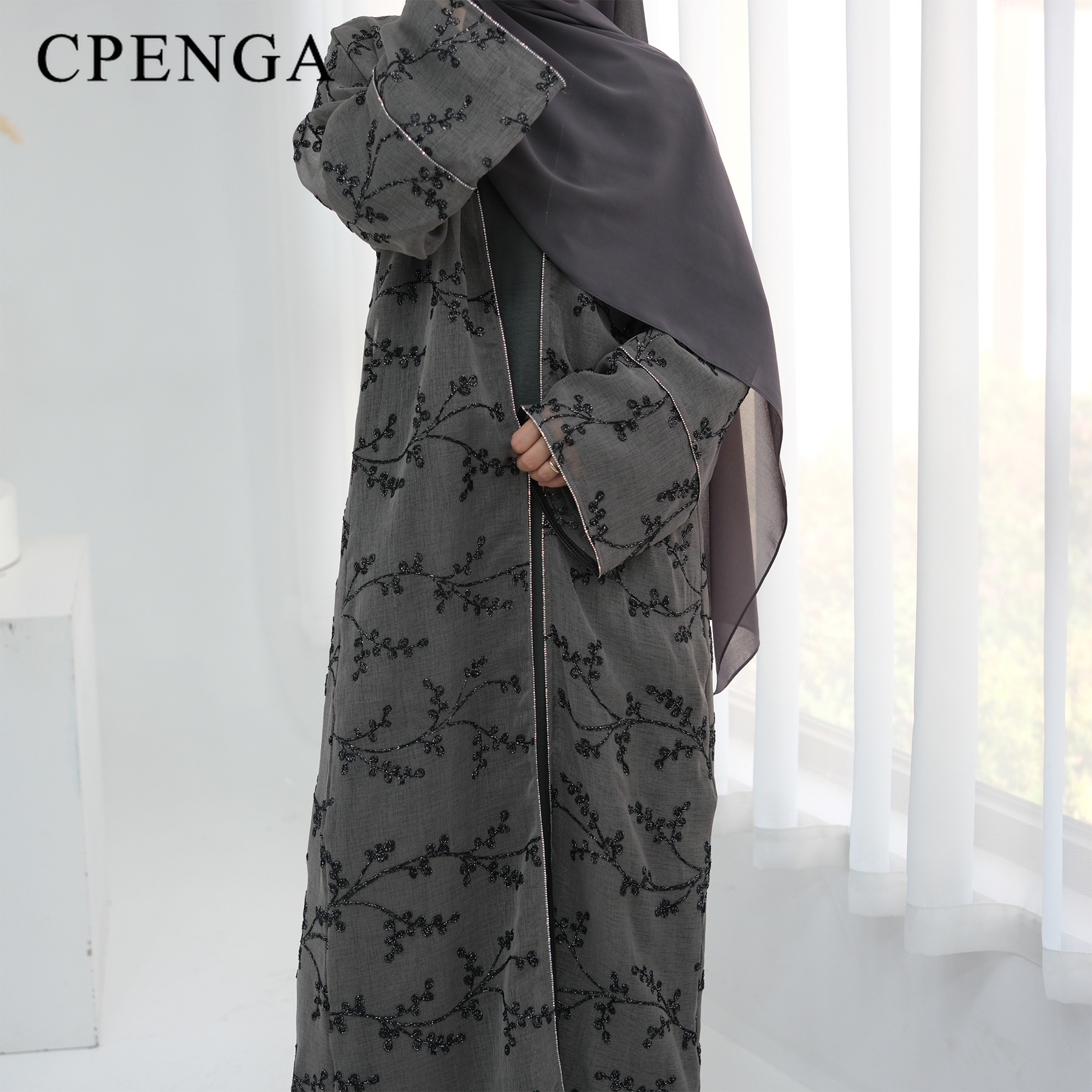 Robe Abaya de luxe brodée de dubaï avec intérieur élégant pour femmes arabes, vêtements de fête Jalabiya Eid pour église musulmane, nouveau caftan turc