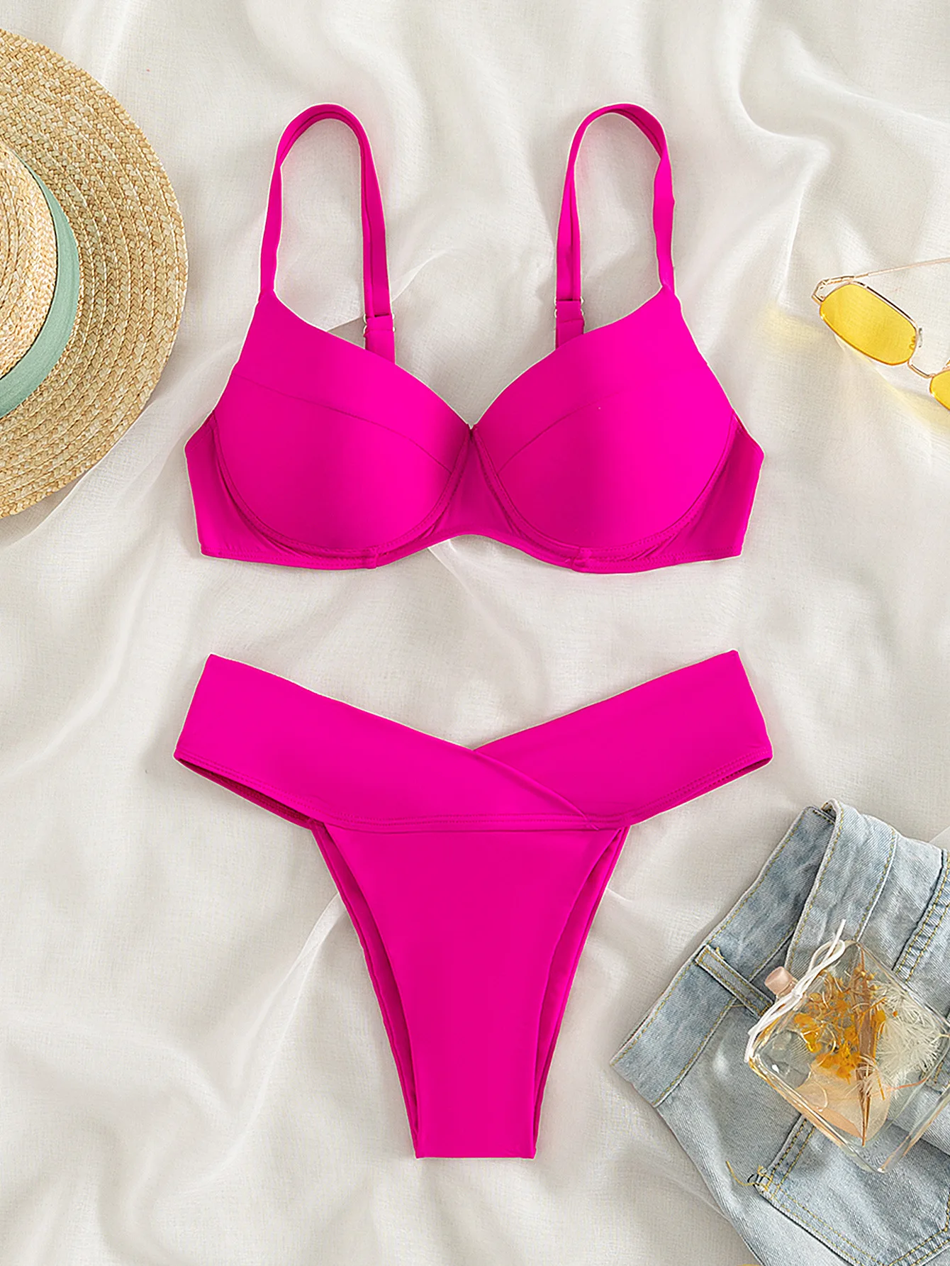 Maillot de bain femme 2026 sexy rose vif deux pièces bikini taille haute avec armatures et bretelles, tenue de plage été
