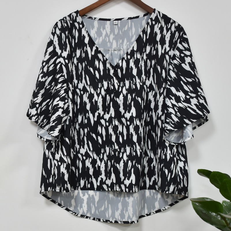 Chemise femme grande taille, haut cardigan imprimé tacheté bouton col en V. Vêtements d'été décontractés et à la mode