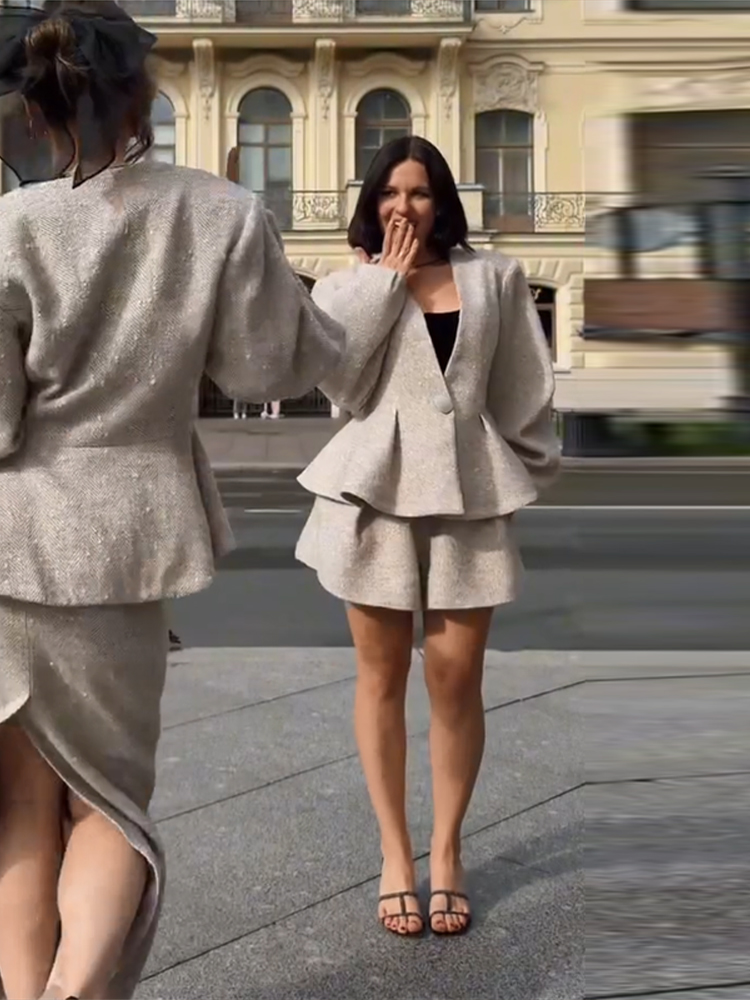 Jupe midi rayée structurée pour femme, décontractée, à empiècements, polyvalente, coupe ample, collection été-automne 2026, style chic streetwear