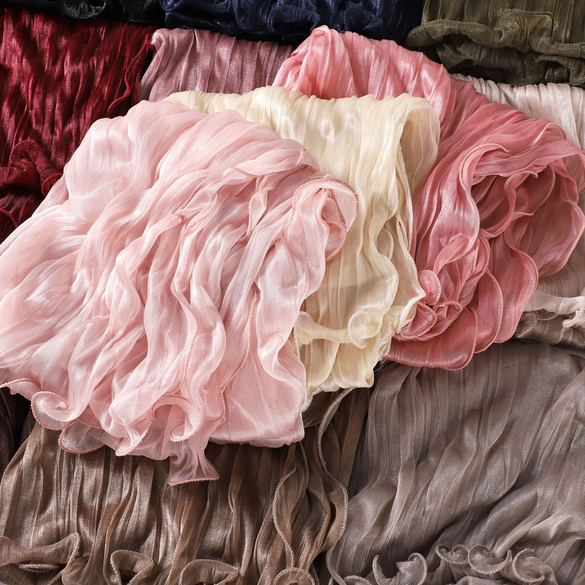 Voile musulman plissé, Hijab pour étudiante, Couleurs vives, Châles longs pour femme, Foulard brillant style vintage, Coiffes sophistiquées