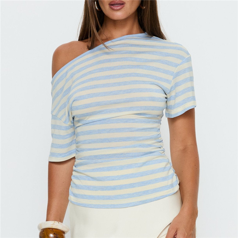 Hirigin T-shirt d'été rayé à épaules dénudées pour femme, avec manches courtes froncées sur les côtés, encolure asymétrique, hauts décontractés pour tous les jours