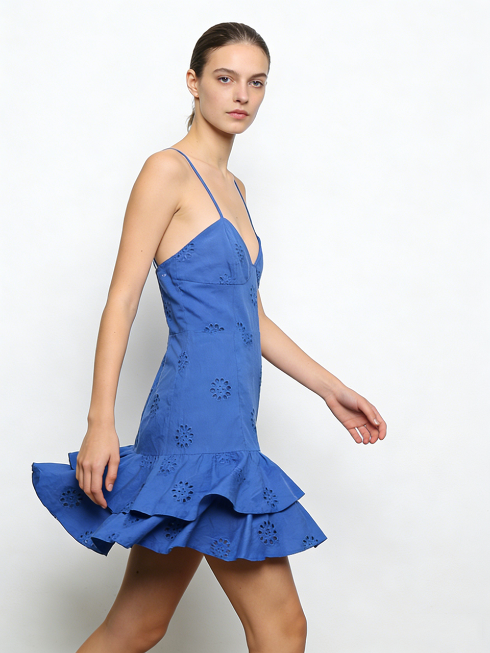 Robe mini vintage pour femme, mode féminine, avec broderie ajourée à volants, dos nu, fines bretelles élastiques, Vestidos