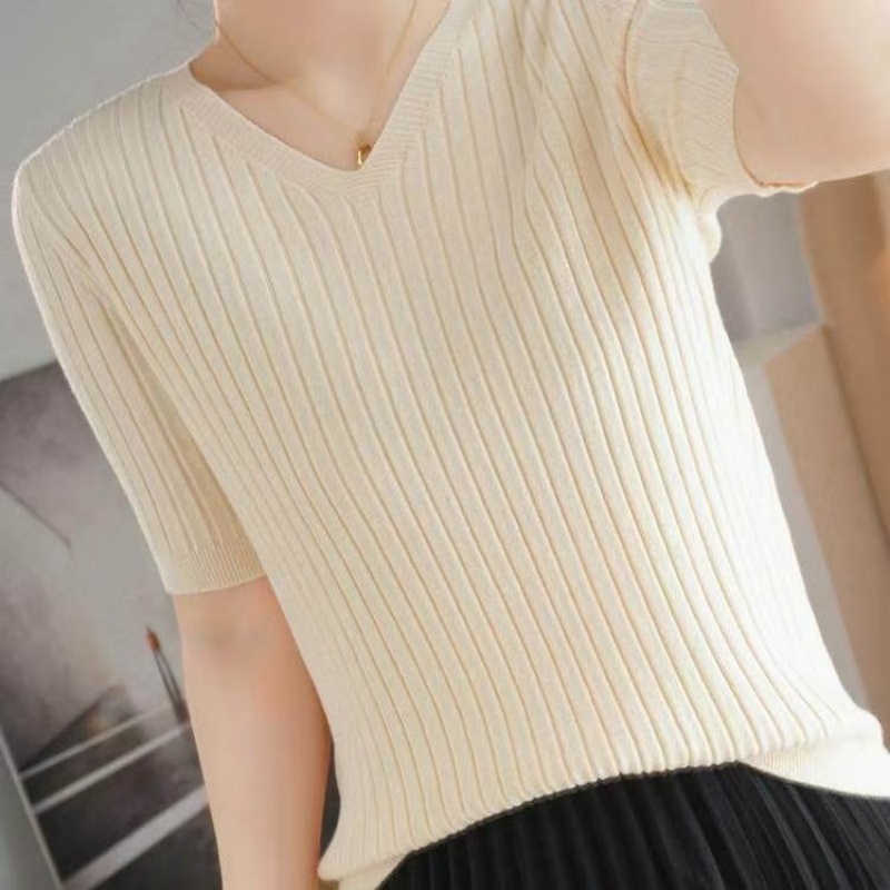 Pull tricoté décontracté pour femme, col en V, manches courtes, style coréen, à rayures, coupe ajustée, collection Printemps-Été