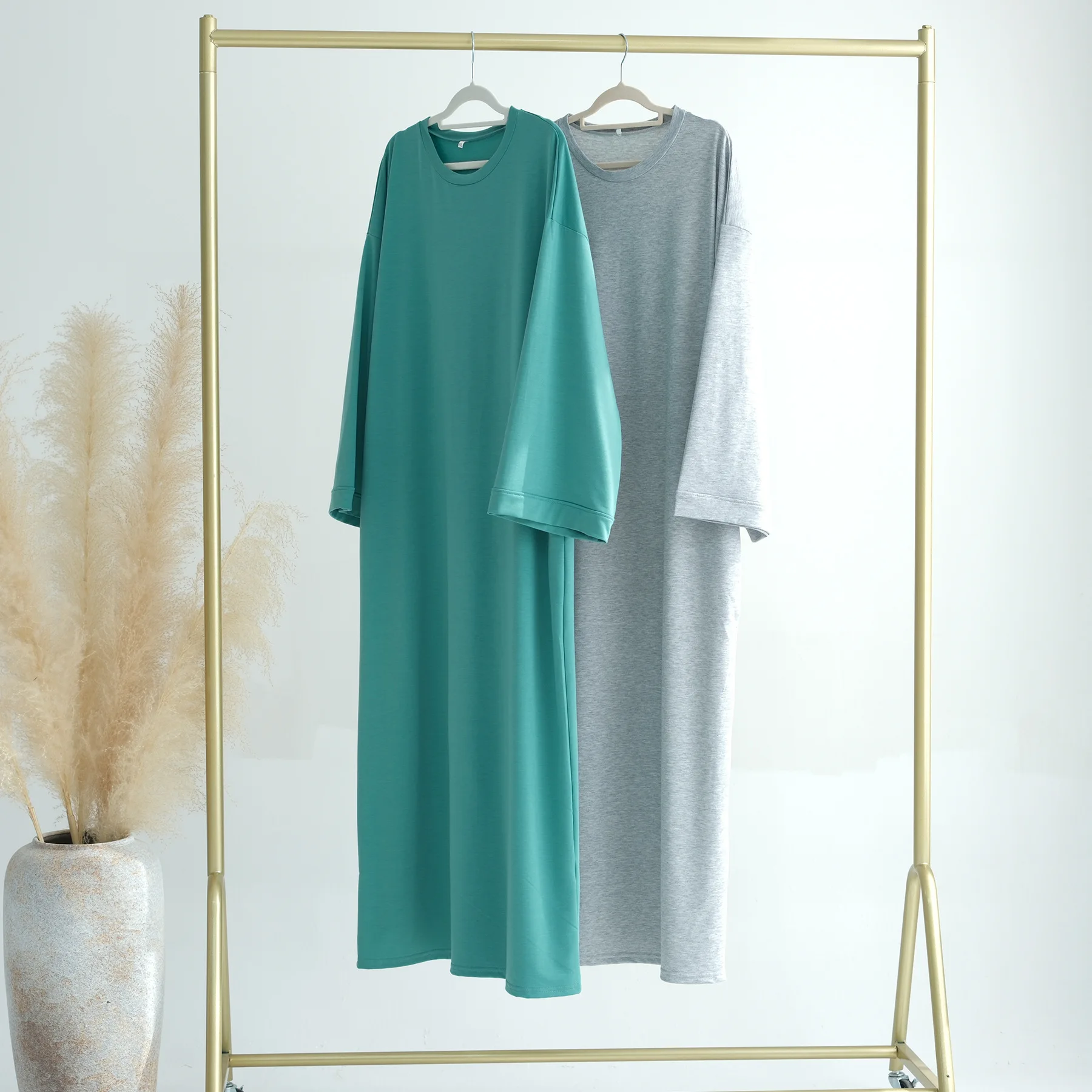 Robe Intérieure pour Femmes Musulmanes, Vêtement Islamique, Modeste, Couleur Unie, Dubaï, Abaya, Eid, Ramadan, Turquie, Arabe, Nouvelle Collection 2024