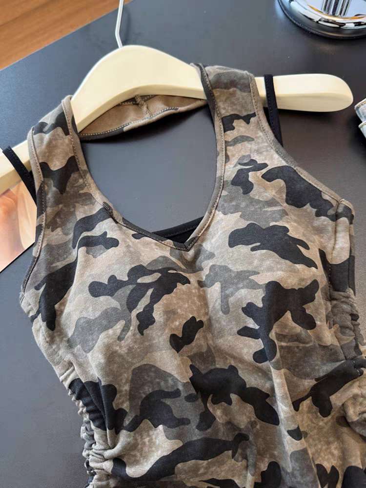 Camisole camouflage tendance pour femme, haut d'été sans manches avec soutien-gorge intégré, ourlet à cordon de serrage et effet deux couches