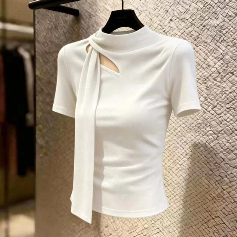 Nouveaux T-shirts d'été à manches courtes, coupe ajustée, ajourés, unis, col rond, style simple et élégant, sexy et tendance pour femmes