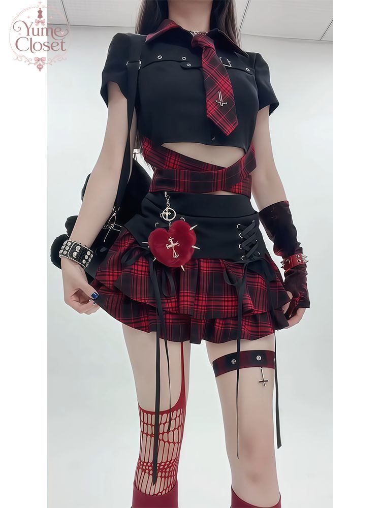 Ensemble 2 pièces Jirai Kei Punk Y2K pour femme, style subculture japonaise, comprenant un crop top à carreaux taille basse et une mini-jupe à volants à lacets, tenue streetwear et club