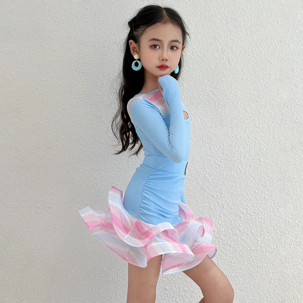 Robe de danse latine bleue, costume de danse, costume de scène, manches longues, costume de performance, vêtements de danse en ligne, nouveau produit 2025, danse