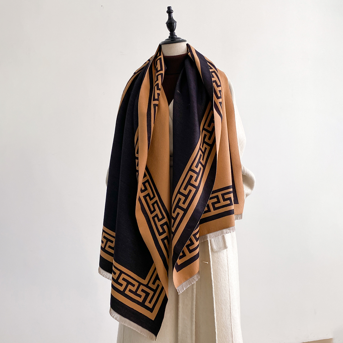 Femmes géométrie imprimé Pashmina châle chaud cachemire foulards de luxe hiver épais couverture Bufanda femme enveloppement Bandana Echarpe Poncho