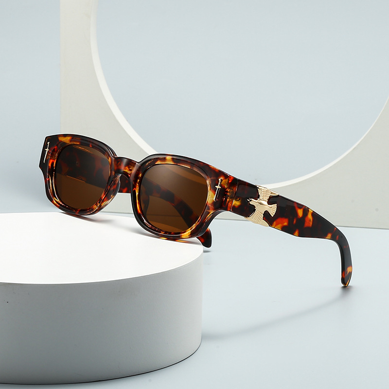 Lunettes de soleil de luxe 2024 pour femmes et hommes, Glamour Eagle, lunettes de soleil tendance unisexes, lunettes de créateur élégantes, protection UV400