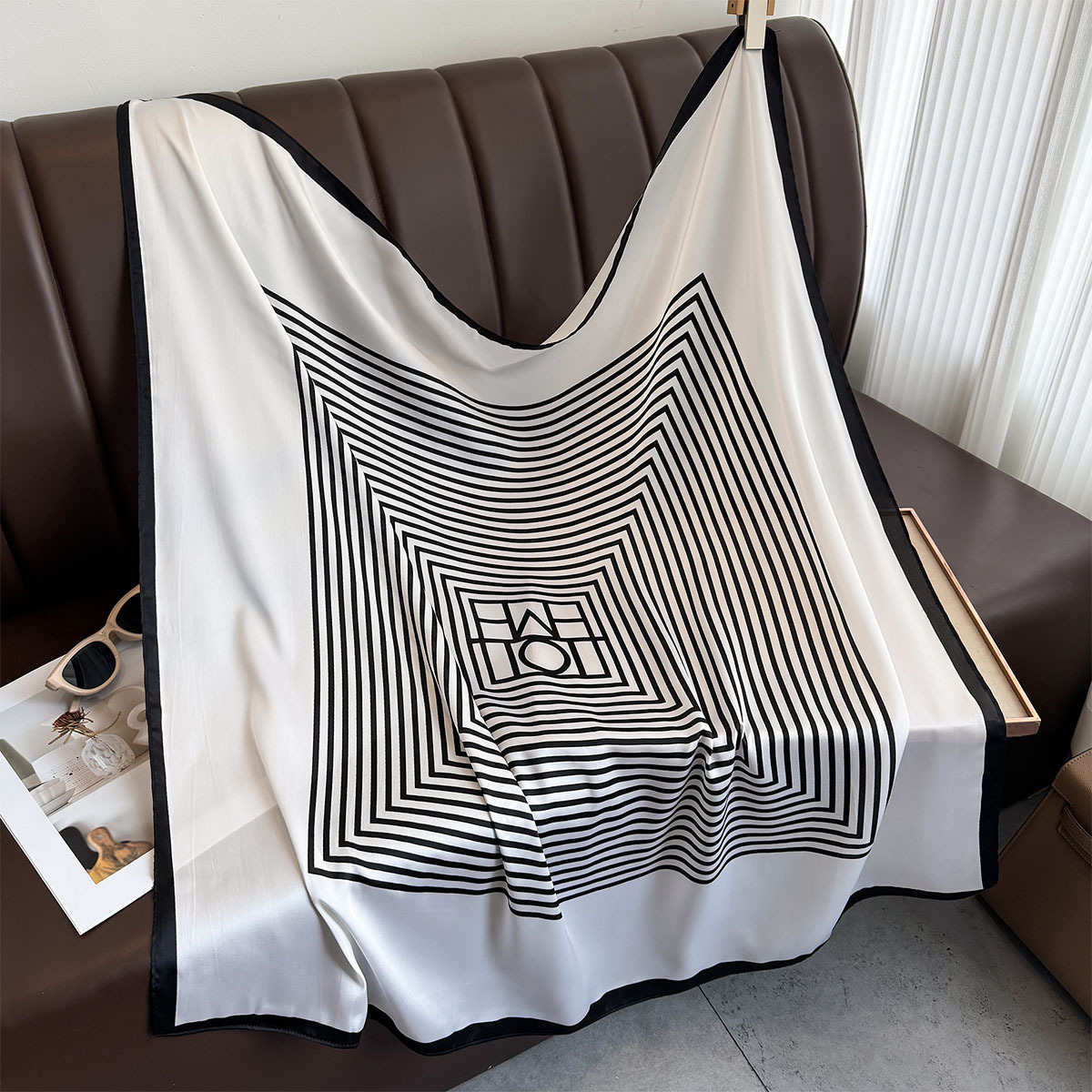 Foulard carré imprimé rayé 90*90cm pour femme, en satin doux, bandeau, cache-cou, accessoire de mode, hijab, bandeau pour femme