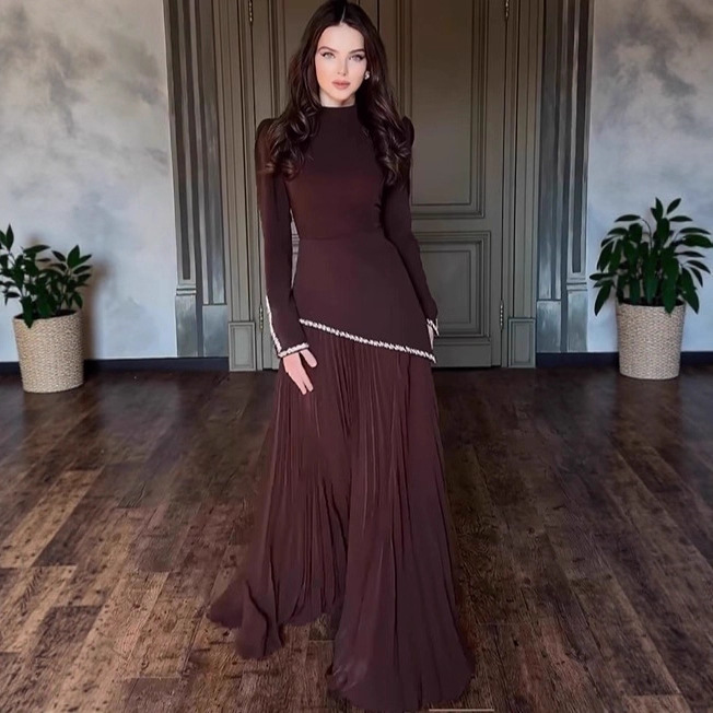 Ensemble 2 Pièces Femme Musulmane : Blouse Plissée et Jupe Longue pour l'Aïd, le Ramadan, Soirées et Cérémonies de Dubaï