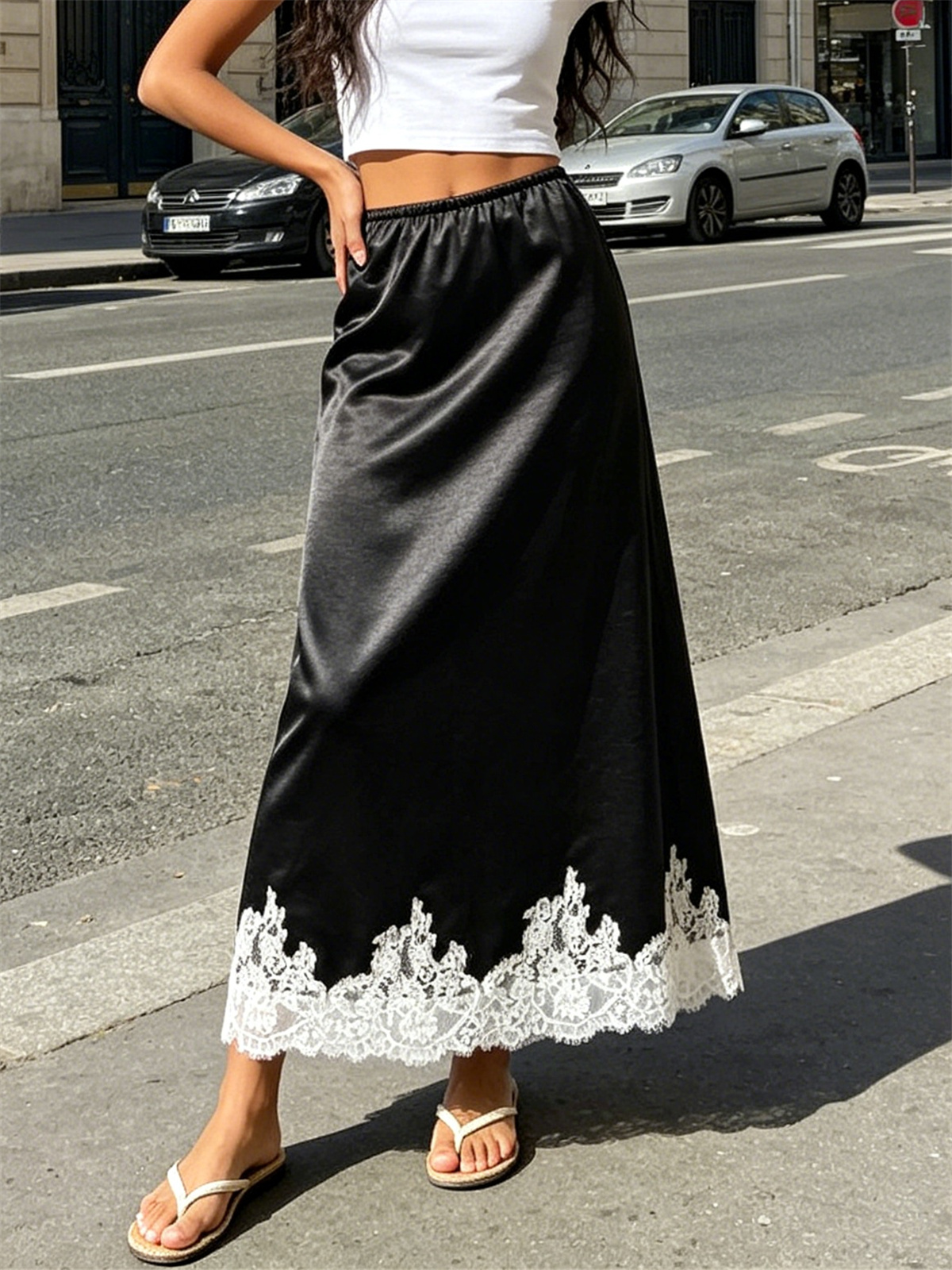 Jupe mi-longue élégante en satin pour femme avec ourlet en dentelle, taille élastique, drapée et droite, idéale pour les vacances, les soirées, les clubs et le streetwear estival